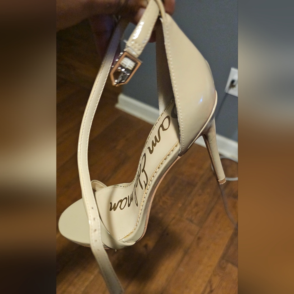 Shoes (heels) Tan